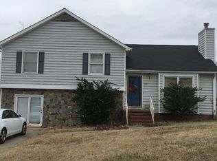 105 Asher Ct, Winston Salem, NC 27105