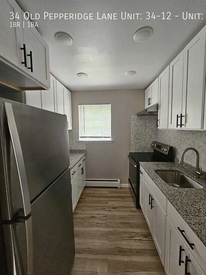 1 bed, 800 sqft, $1,800 — Photo 1