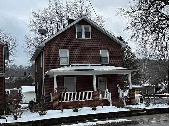 2nd image of 402 E Lincoln Way