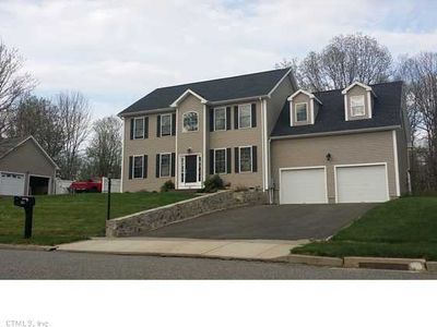 29 Apple Blossom Dr, Naugatuck, CT, 06770