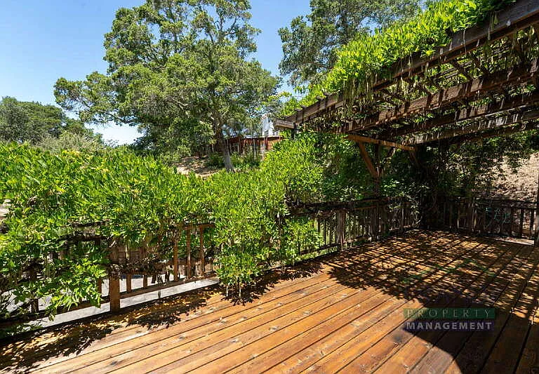 2 Ahrens Ln — Photo 25