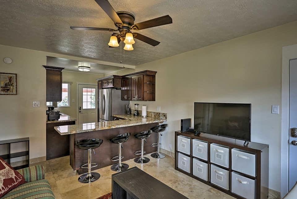 1st image of 1965 Ala Wai Blvd APT 10