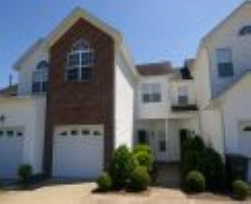 1st image of 102 A6 Oak Towne Dr