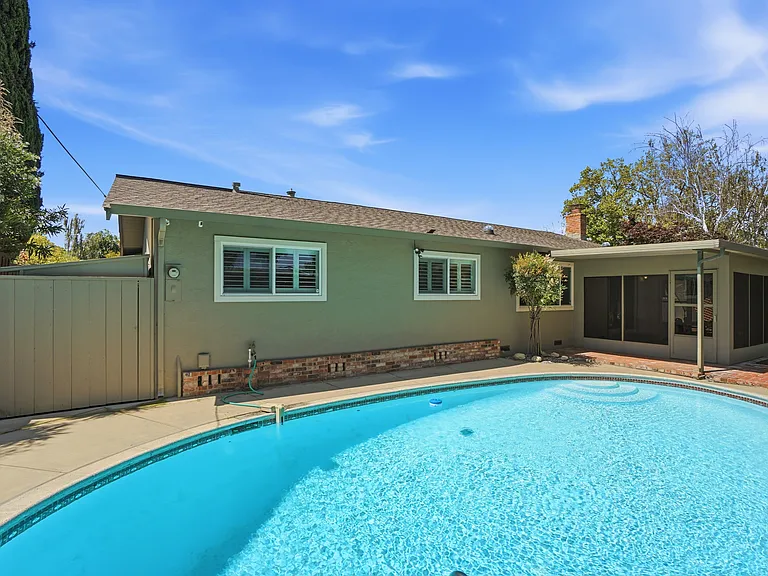 4657 Brenda Cir — Photo 45