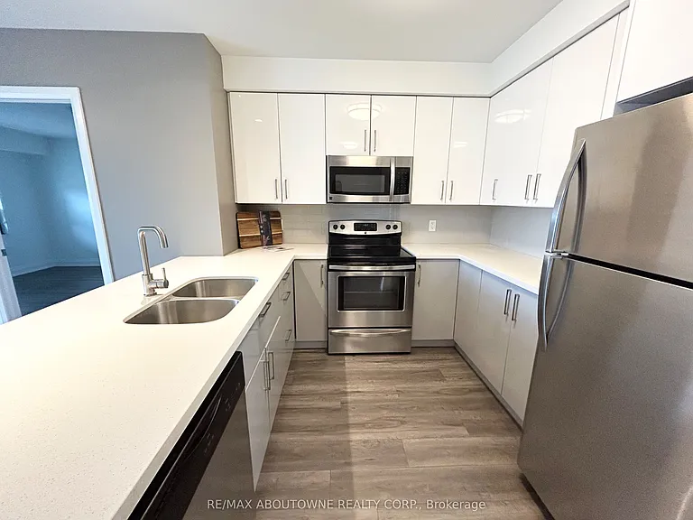 460 A Belmont Ave W #510 — Photo 5