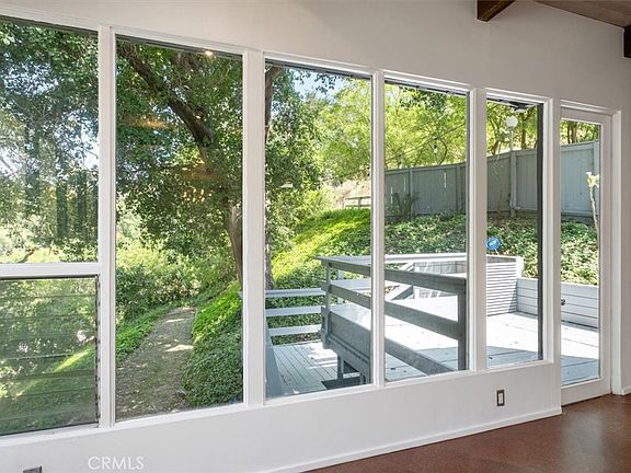 5th image of 3946 Alta Mesa Dr