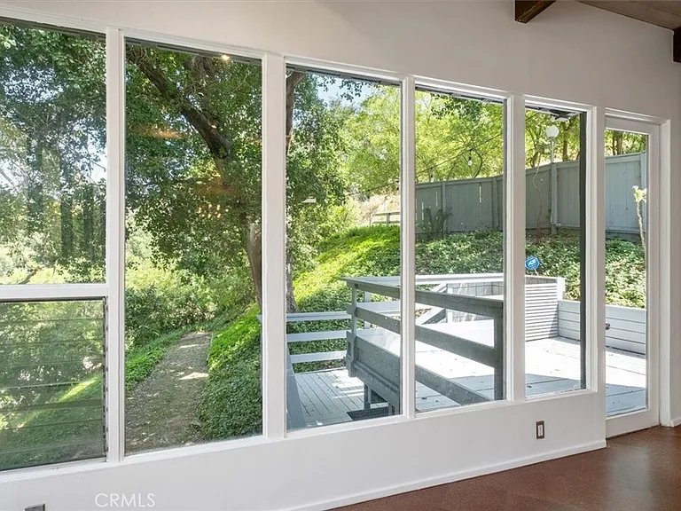 3946 Alta Mesa Dr — Photo 5