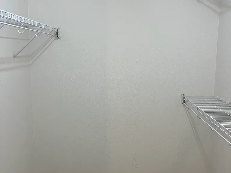 Walk in closet MBDR