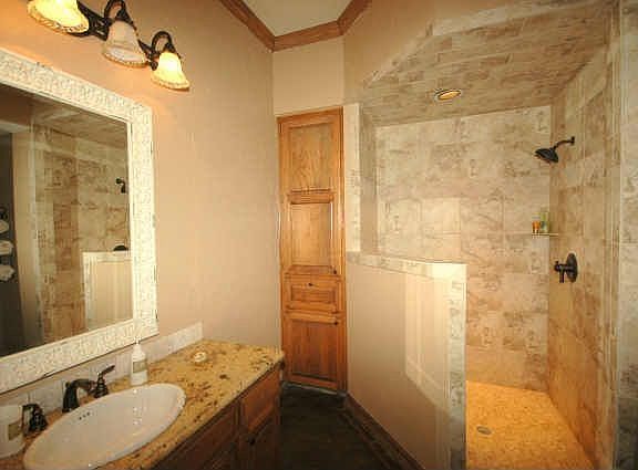 Bath for guest room