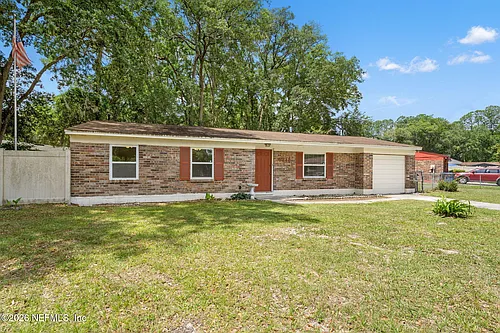 4212 Pointe Haven Dr N Photo 1
