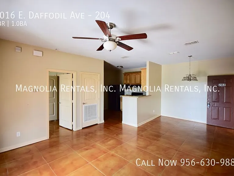 1016 E Daffodil Ave #204 — Photo 5