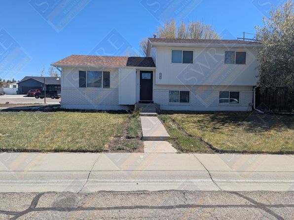 3107 Scott Dr
