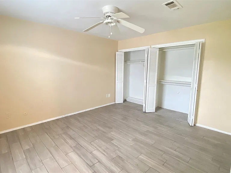 4714 N Cashel Cir — Photo 17
