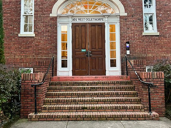 2nd image of 105 W Oglethorpe Ave