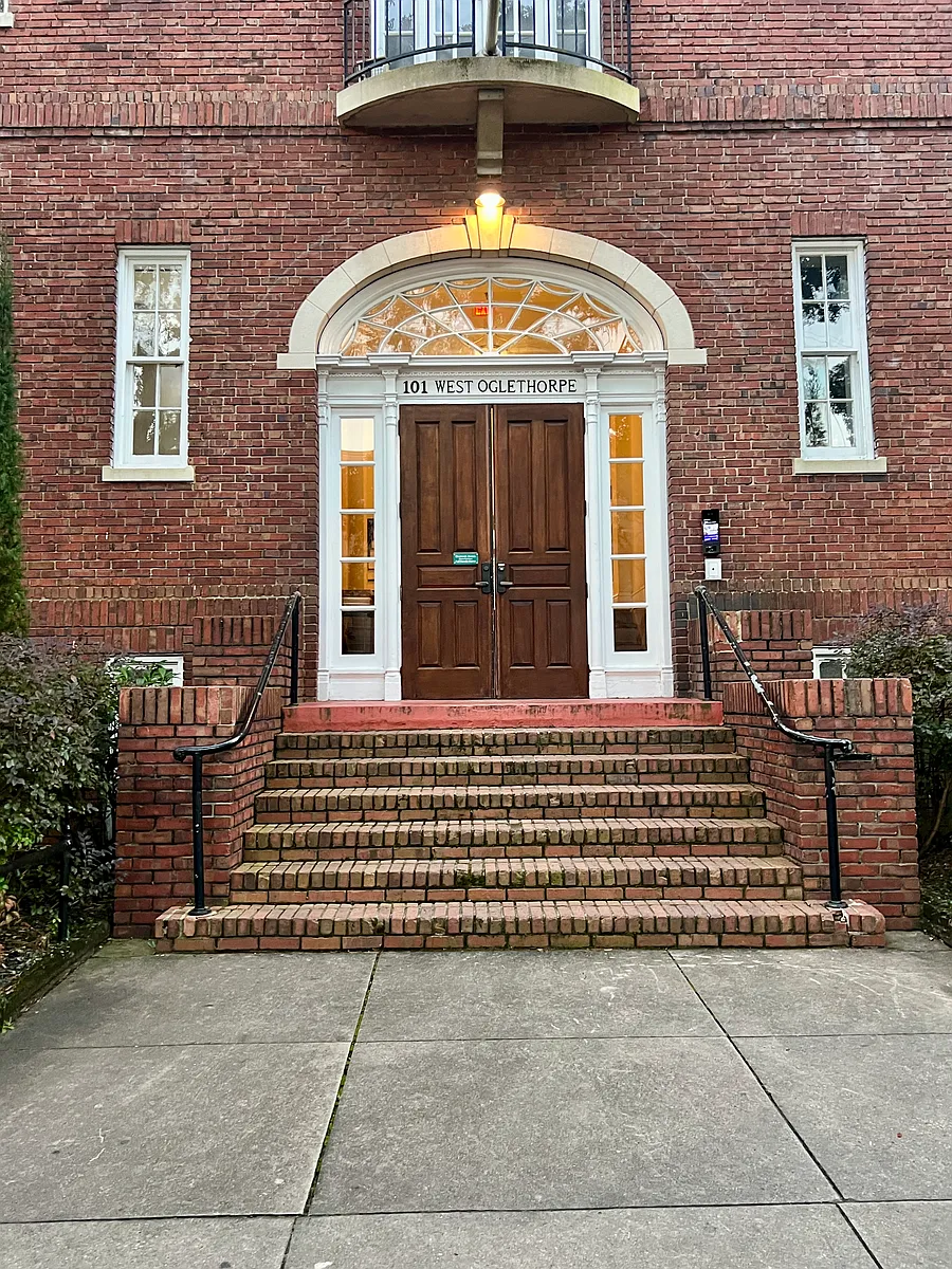 Building Photo - 103 W Oglethorpe Ave #406