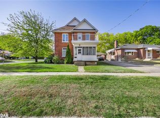 18 Frances St N, Barrie, ON L4N1Z4