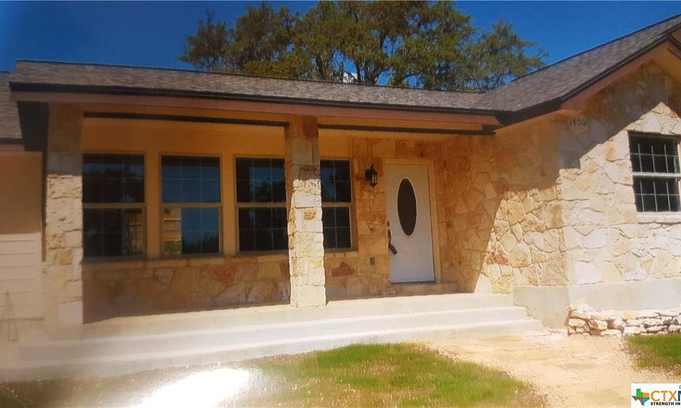 1st image of 1450 Scenic View Dr