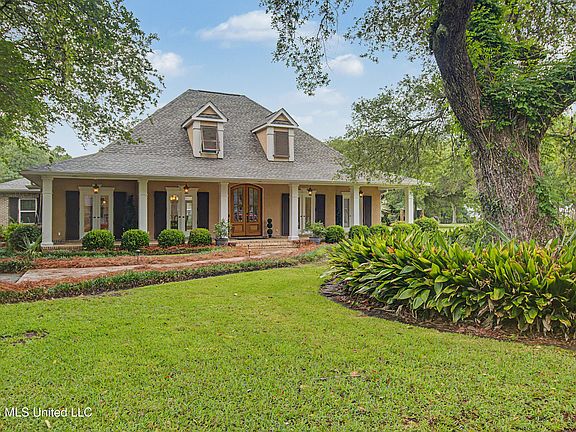 2nd image of 11750 River Estates Cir