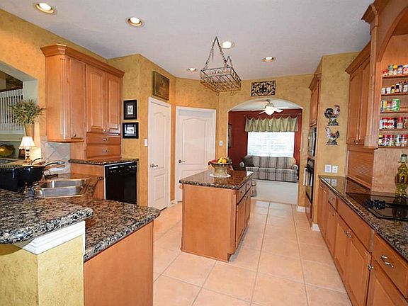 3rd image of 21919 Great Creek Ln