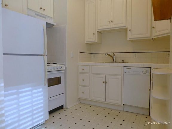5th image of 540 Ofarrell St APT 102