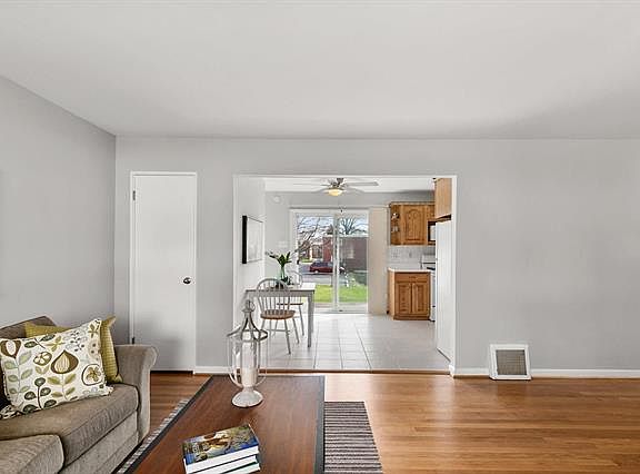 4th image of 1250 Acredale Dr