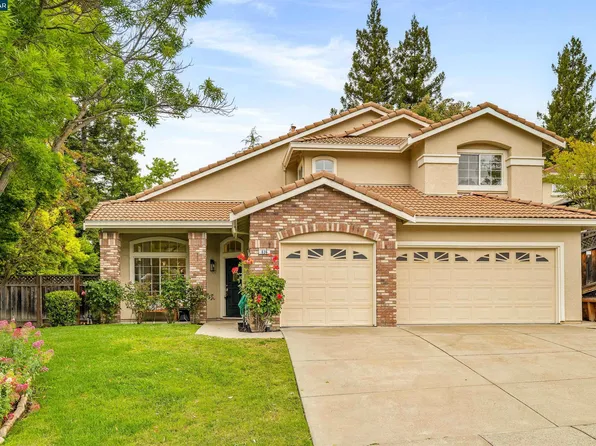 636 Dunhill Dr, Danville, CA 94506