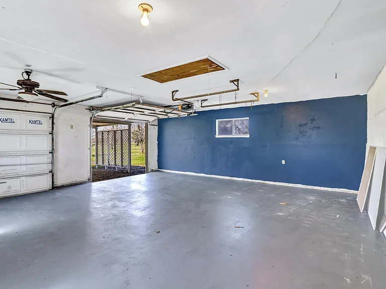 353 Swindle Rd — Photo 10