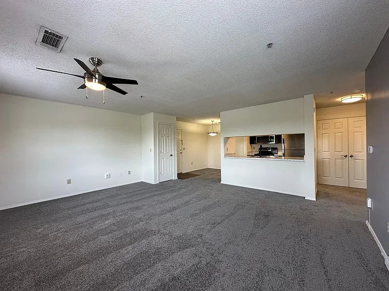 Hamilton at Turman Farms Apartments — Photo 20