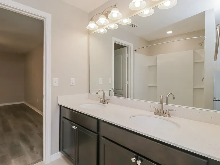 7014 Redbay Dr — Photo 11