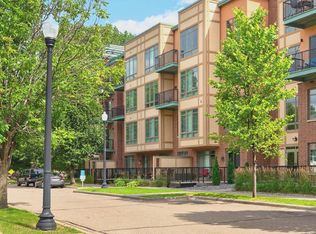 1070 Grandview Ct NE APT 304, Columbia Heights, MN 55421