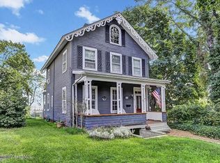 168 W Front St, Keyport, NJ 07735