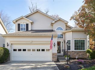 791 Willow Creek Dr, Akron, OH 44333