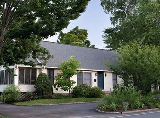 128 Friend St, Amesbury, MA 01913