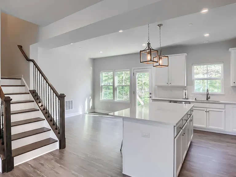 137 Moyer Hill Dr — Photo 18