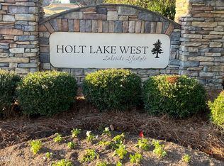 228 Ridgemoore Ct #21, Four Oaks, NC 27524