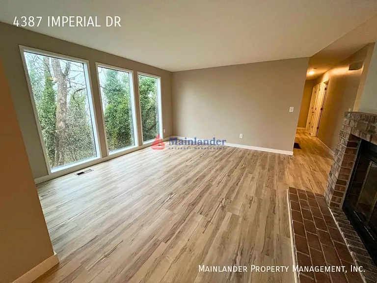 4387 Imperial Dr — Photo 16
