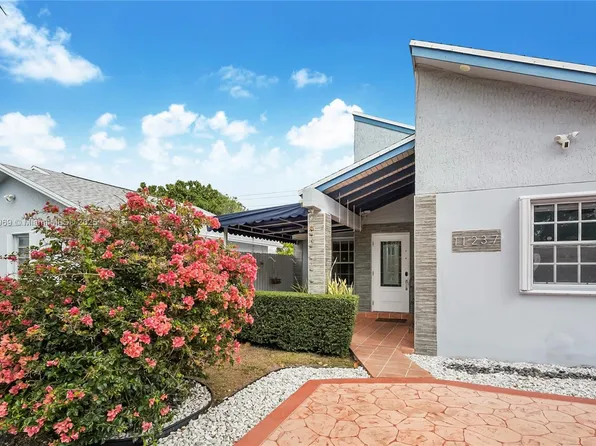 11237 SW 152nd Ter, Miami, FL 33157