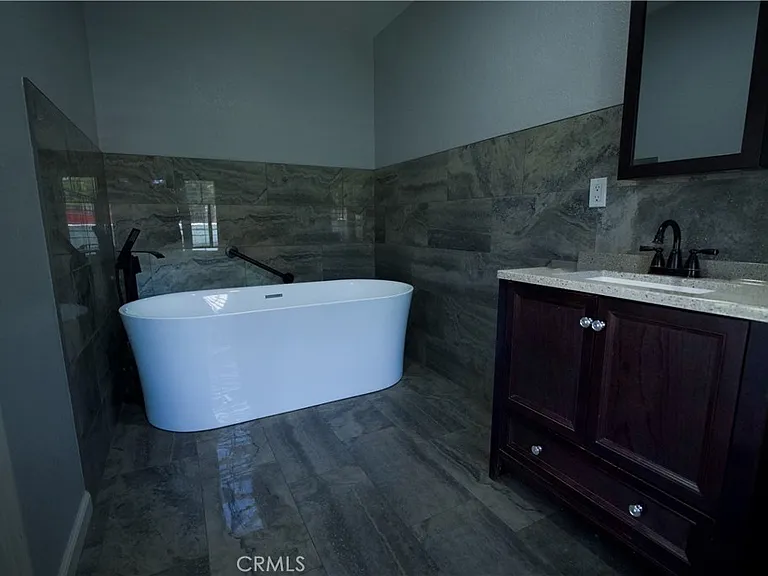 2770 Ladera Rd — Photo 11