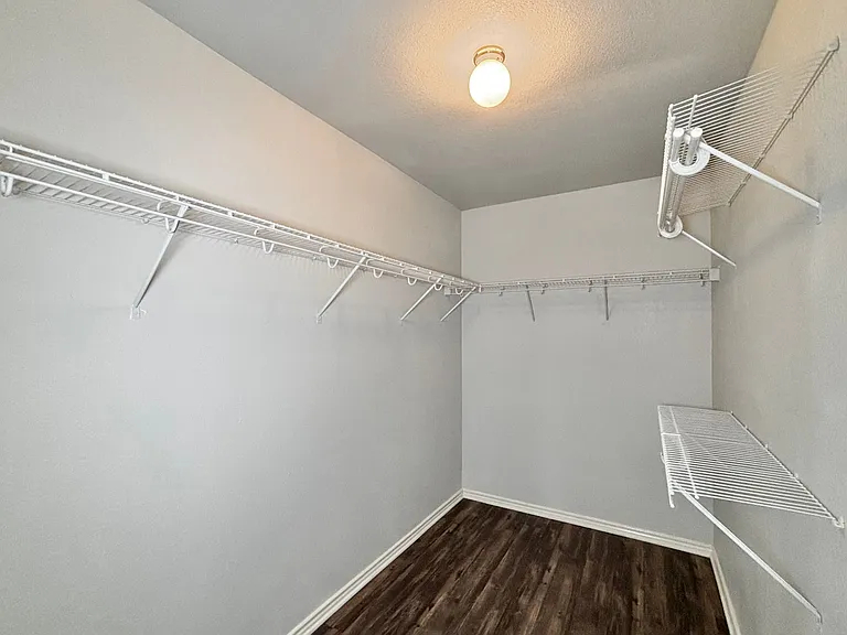6626 Clovis Ct — Photo 13