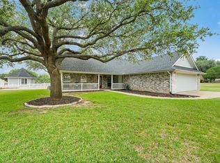 639 S Rough Creek Ct, Granbury, TX 76048