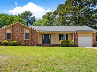 1842 Rivergate Rd, Fayetteville, NC 28304