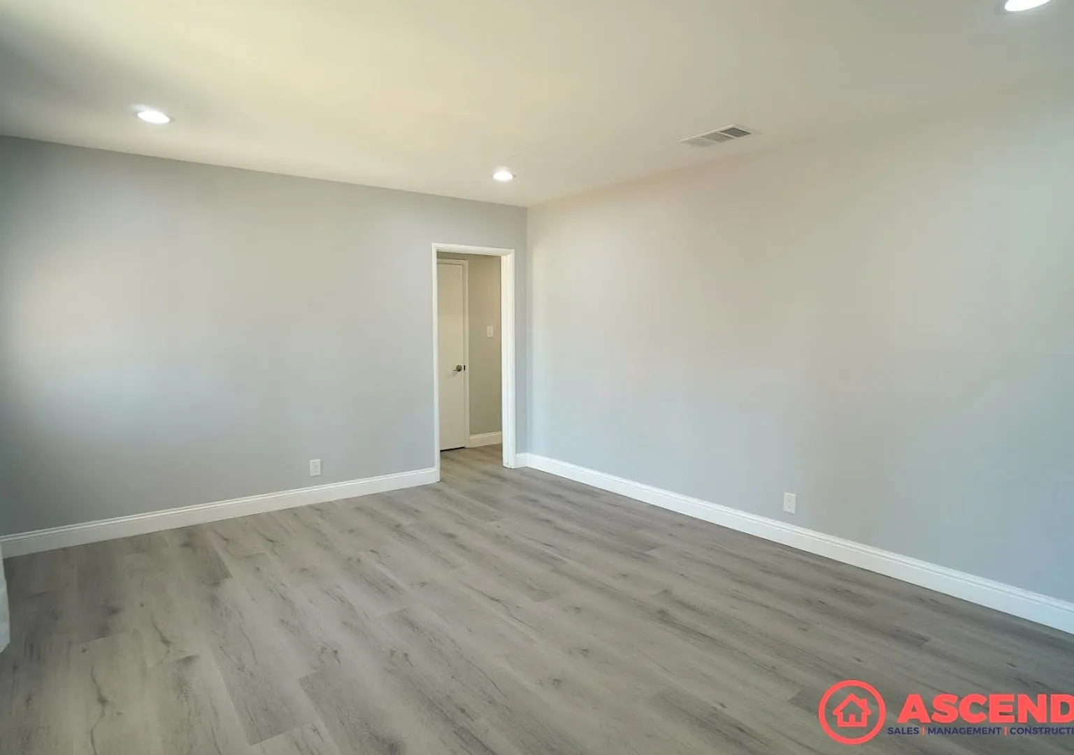 3720 Apache Ave — Photo 4
