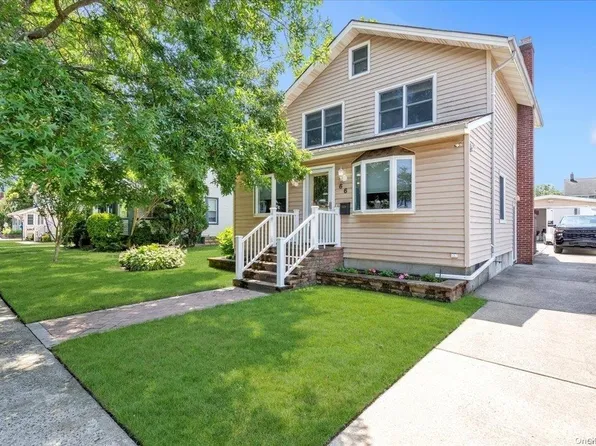 66 Robertson Road, Lynbrook, NY 11563