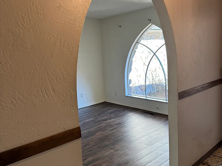 617 John F Kroutil Dr — Photo 6