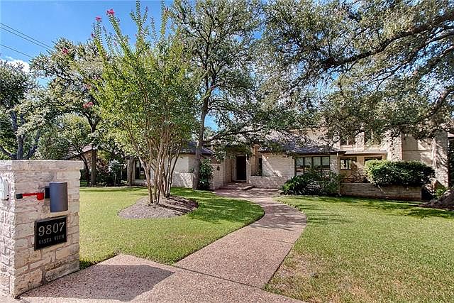 1st image of 9807 Vista View Dr