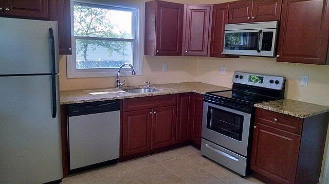 2nd image of 129 Geery Ave