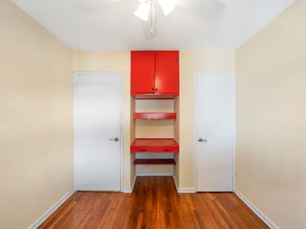 227-16 Hillside Avenue image 6 of 23