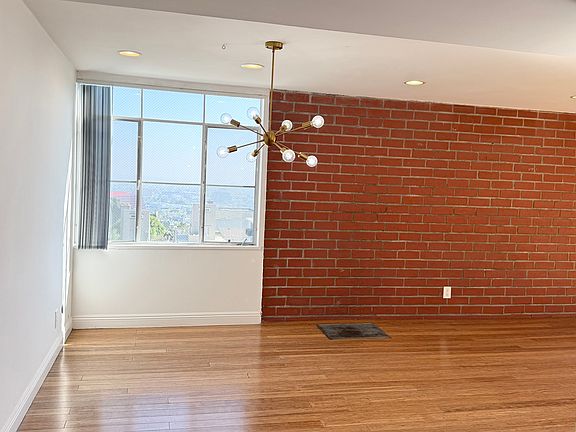 5th image of 1211 Horn Ave APT 303