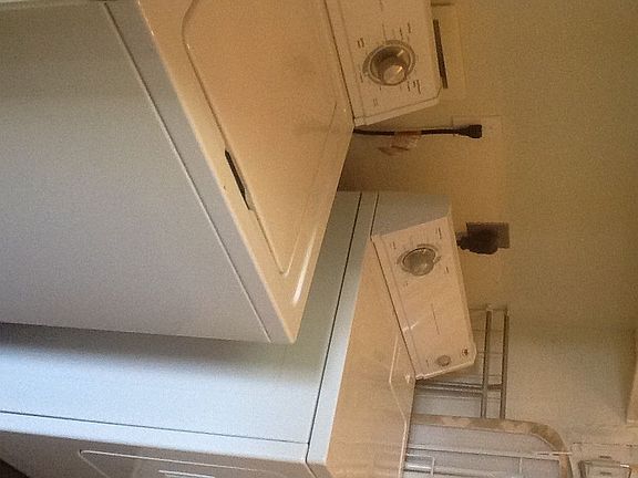 5th image of 1561 Parkfield Cir