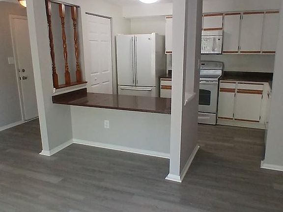 5th image of 8040K Abbey Ct #K